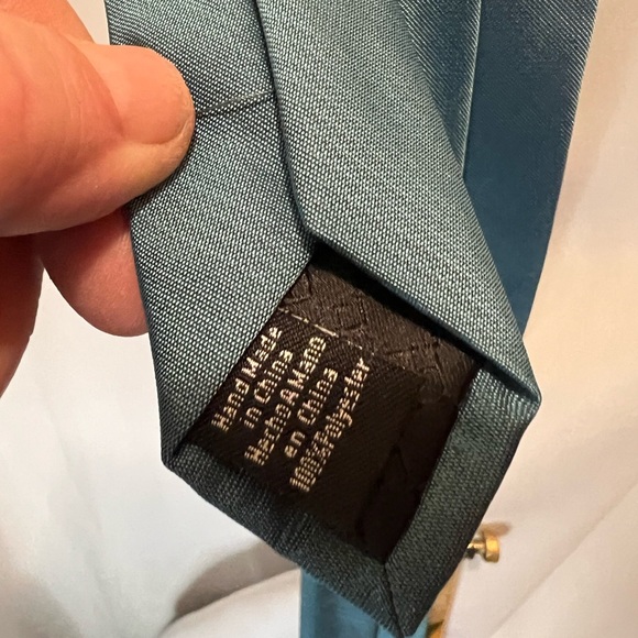 Perry Ellis Blue Tie - Picture 4 of 4